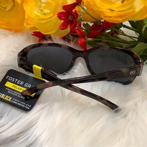 Dark Brown Sunglasses Foster Grant Round Marbled Brown Frame UVA UVB NEW! - Picture 2 of 3